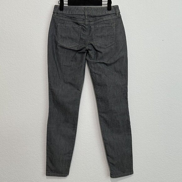 Limited Women's 917 Ankle Stretch Premium Denim Skinny Leg Jeans Size 2 Gray - Picture 2 of 8